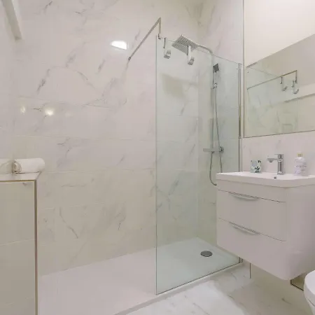 2 Bed In 79592